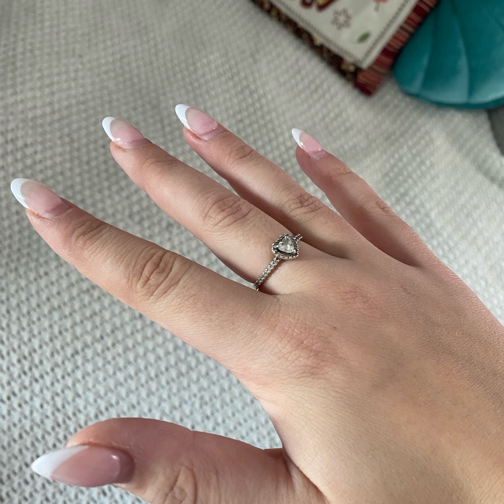 Pandora Silver Heart Ring - Picture 8 of 8